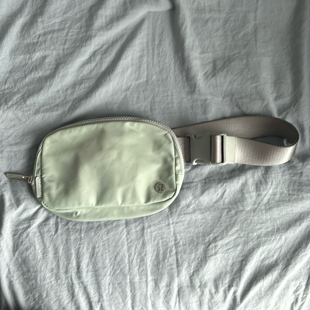 Lululemon belt bag